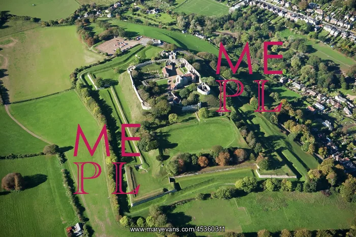 : Carisbrooke Castle : Carisbrooke Castle