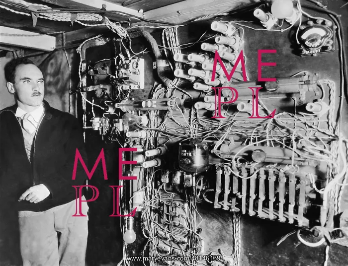 : Carl Anderson in a mobile laboratory, 1935 : Carl Anderson in a mobile laboratory, 1935