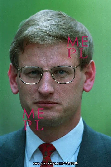  : Carl Bildt