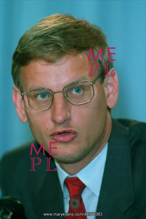  : Carl Bildt