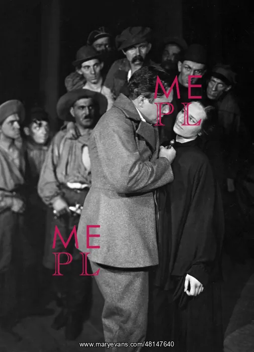 : Carl Ebert and Mary Koppenhoefer in The Robbers, 1926 : Carl Ebert and Mary Koppenhoefer in The Robbers, 1926