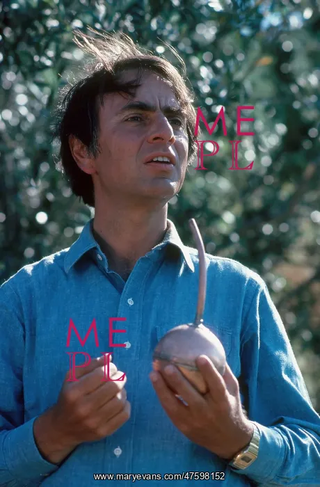 : Carl Sagan Filming Cosmos : Carl Sagan Filming Cosmos
