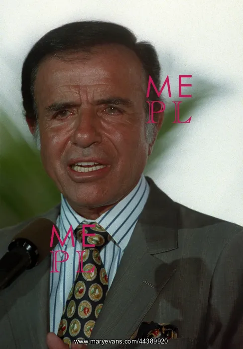  : Carlos Menem