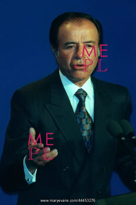  : Carlos Menem