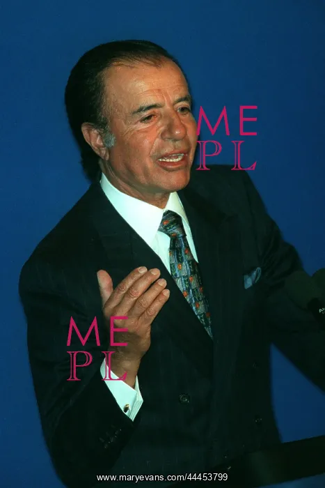 : Carlos Menem