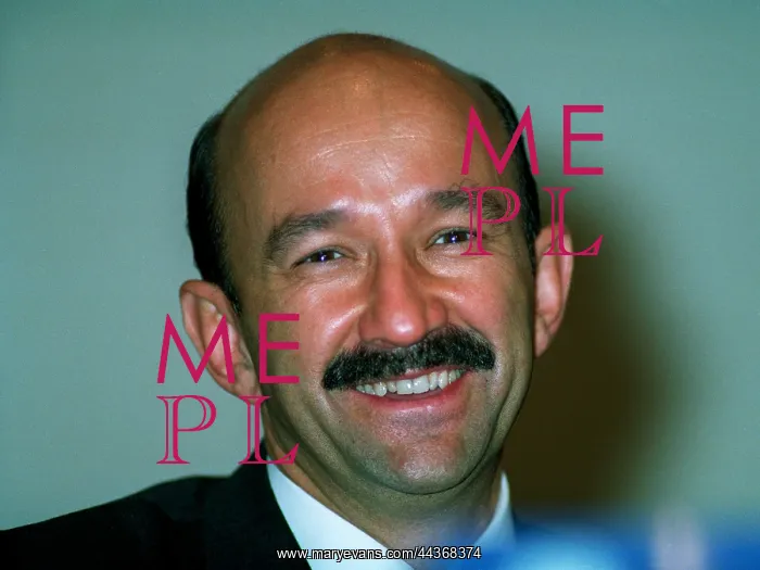 : Carlos Salinas De Gortari