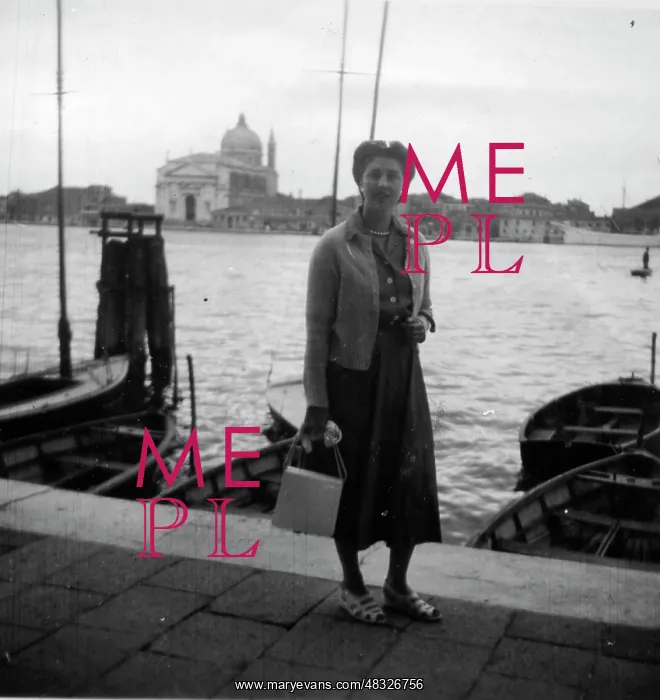 : Carly out walking in Venice, Italy : Carly out walking in Venice, Italy