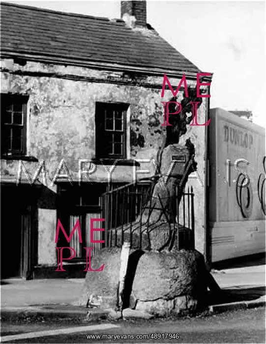 : CARMARTHEN PRIORY OAK : CARMARTHEN PRIORY OAK