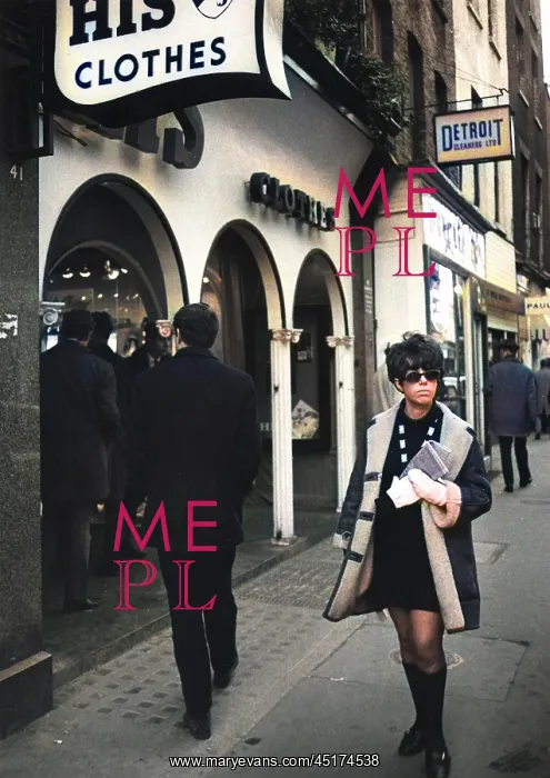 : CARNABY / GIRL IN SHADES : CARNABY / GIRL IN SHADES