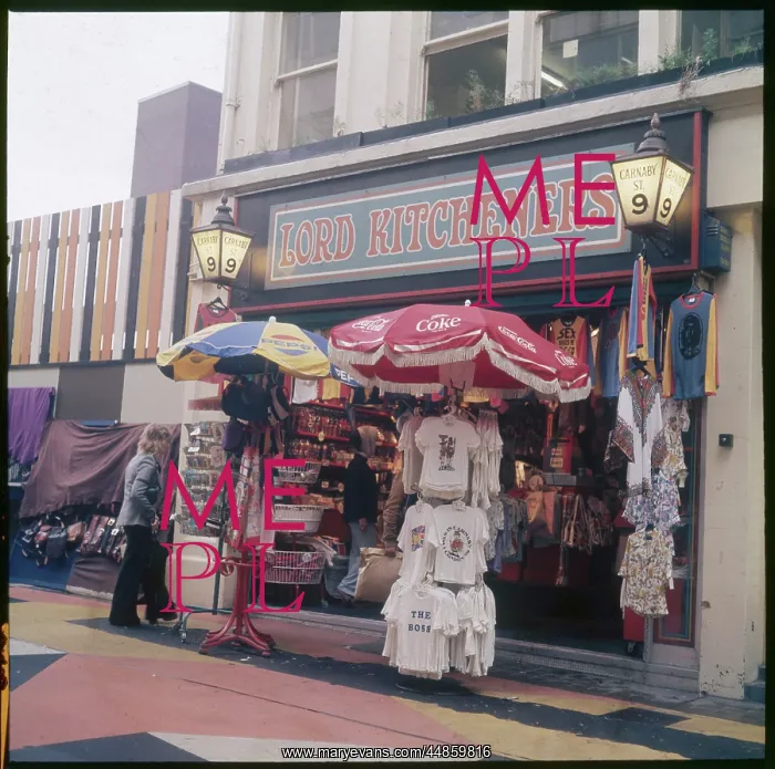 : CARNABY STREET SCENE : CARNABY STREET SCENE