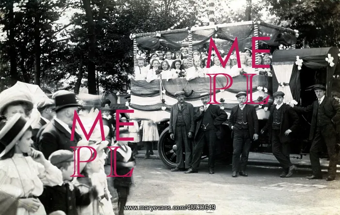 : Carnival Float - Lidget Street, Lindley, Yorkshire : Carnival Float - Lidget Street, Lindley, Yorkshire