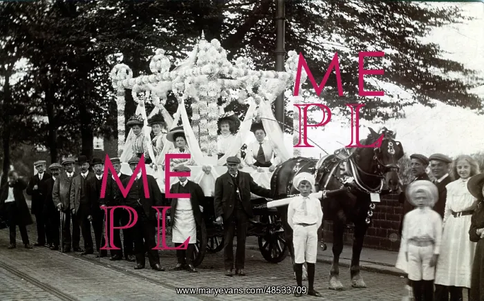 : Carnival Float - Lidget Street, Lindley, Yorkshire : Carnival Float - Lidget Street, Lindley, Yorkshire
