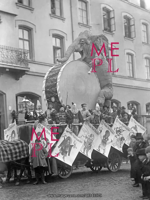 : Carnival in Munich, 1896 : Carnival in Munich, 1896