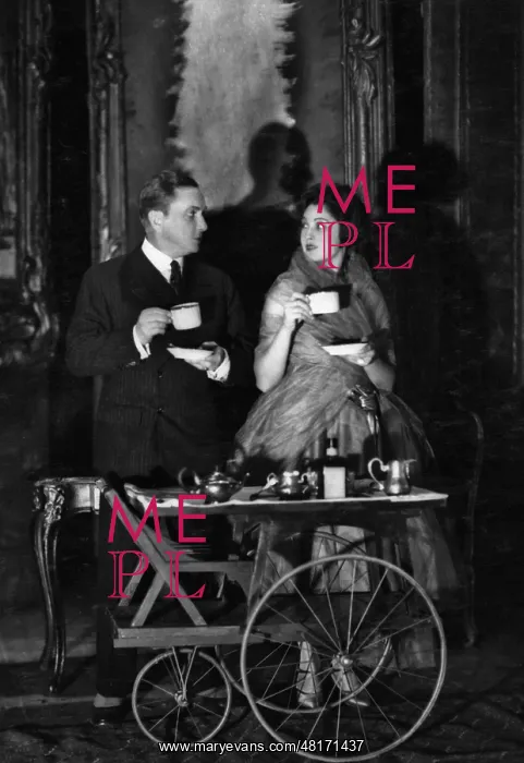 : Carola Neher : Carola Neher