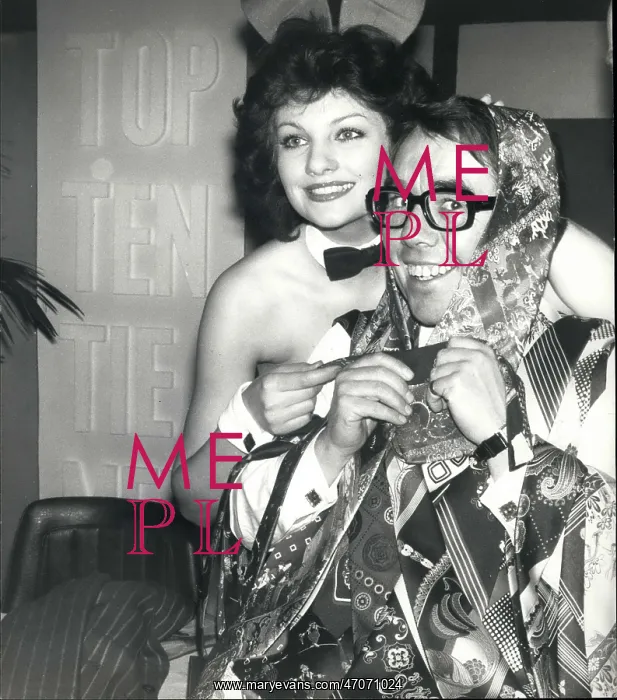 : Carolyn Moore and Ronnie Corbett : Carolyn Moore and Ronnie Corbett