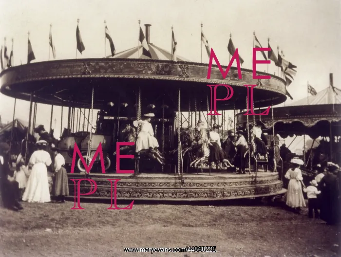 : CAROUSEL HAMPSTEAD : CAROUSEL HAMPSTEAD