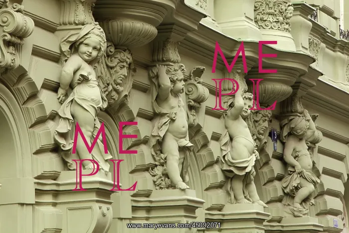 : Caryatids, Prague, Czech Republic : Caryatids, Prague, Czech Republic
