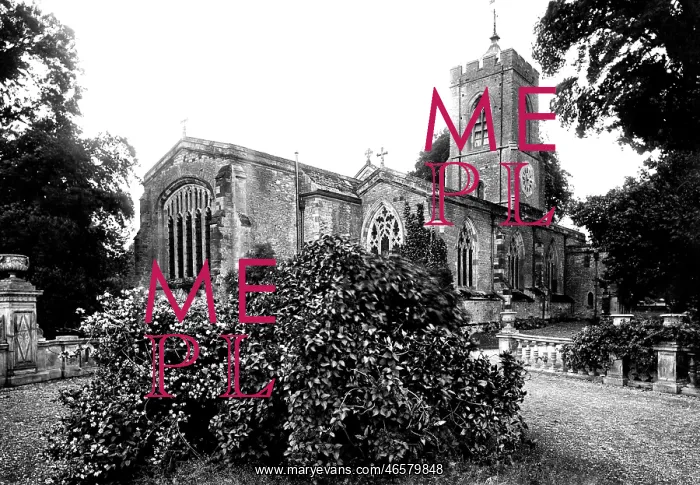  : Castle Ashby, the Church 1922