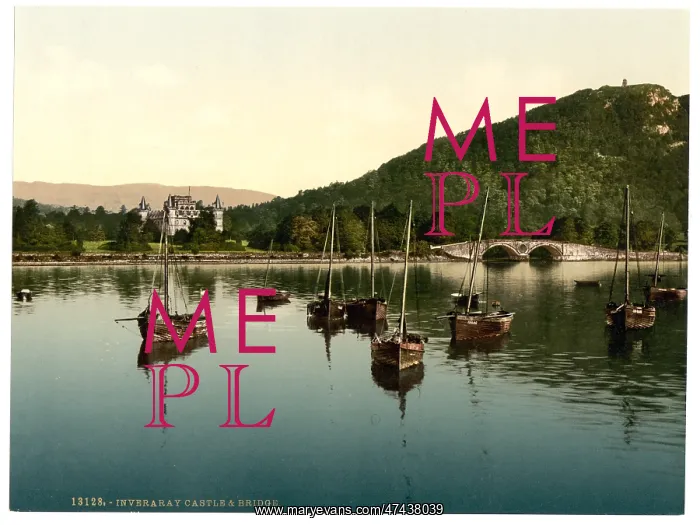 : The castle and bridge, Inveraray, Scotland : The castle and bridge, Inveraray, Scotland