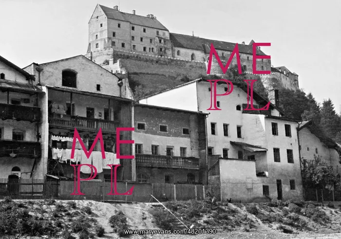 : Castle in Burghausen an der Salzach, 1936 : Castle in Burghausen an der Salzach, 1936
