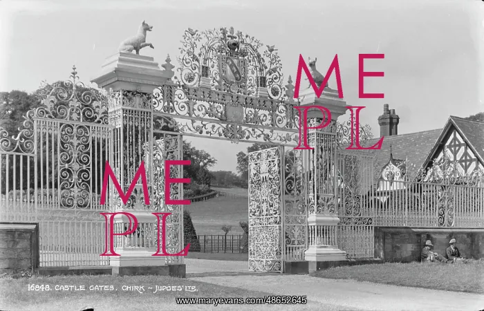 : Castle Gates, Chirk : Castle Gates, Chirk