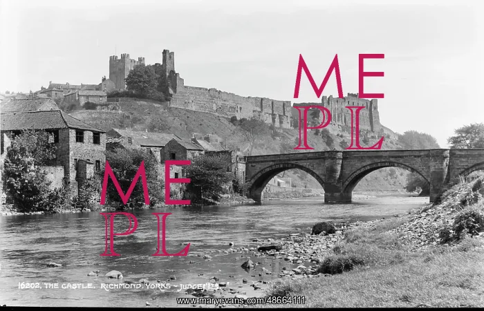 : The Castle at Richmond : The Castle at Richmond