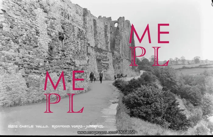 : Castle Walls at Richmond : Castle Walls at Richmond