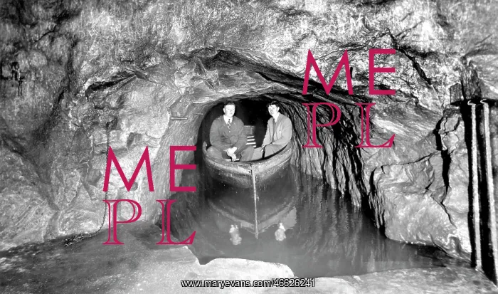 : Castleton, Boat arriving at Bottomless Pit, Speedwell Cavern : Castleton, Boat arriving at Bottomless Pit, Speedwell Cavern