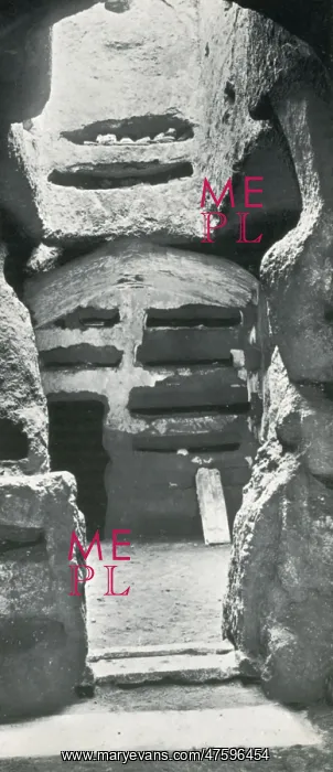 : Catacombs. Ancient catacombs : Catacombs. Ancient catacombs