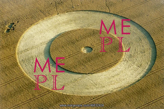  : CC  /  AVEBURY