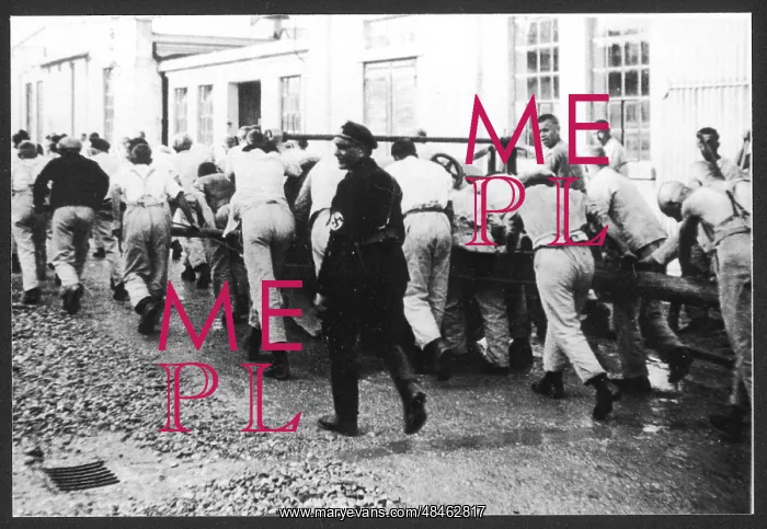 : C.CAMPS / DACHAU / LABOUR : C.CAMPS / DACHAU / LABOUR
