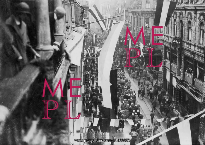: Celebrations after the evacuation of Bochum, 1925 : Celebrations after the evacuation of Bochum, 1925