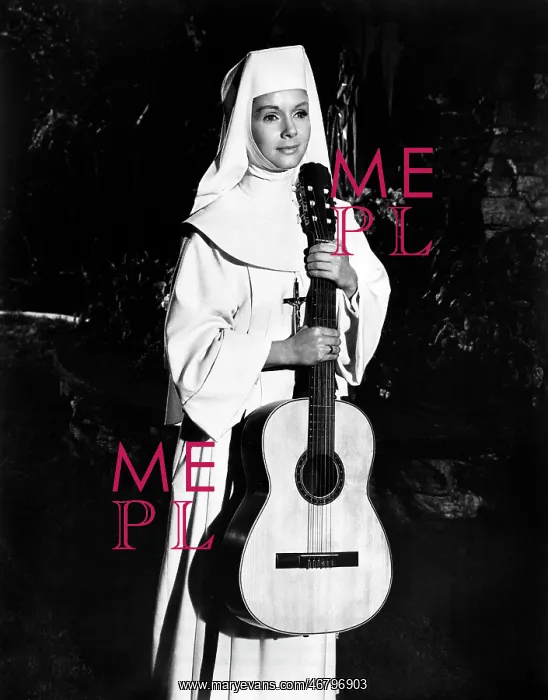 : Celebrity. Debbie Reynolds, on-set of the Film, The Singing Nun, MGM, 1966 : Celebrity. Debbie Reynolds, on-set of the Film, The Singing Nun, MGM, 1966