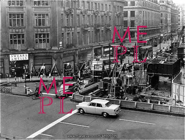 : CENTRAL LONDON ROADWORKS : CENTRAL LONDON ROADWORKS