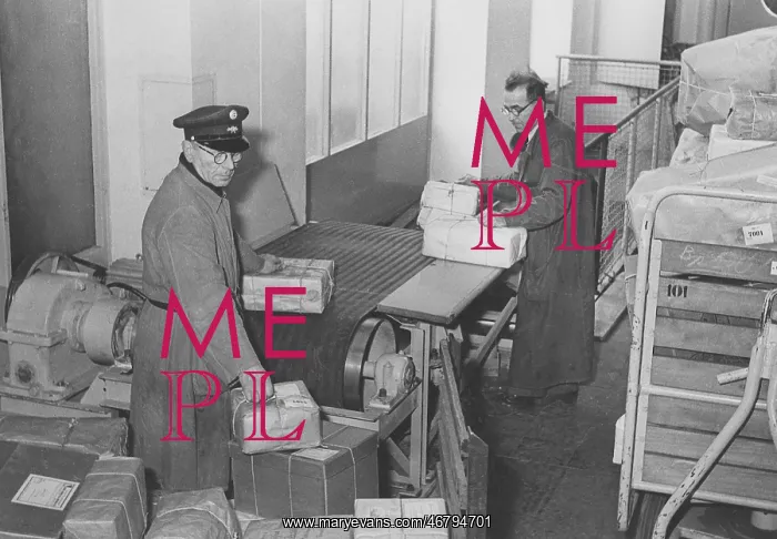 : Central Post Office at Vienna Westbahnhof. 1960 : Central Post Office at Vienna Westbahnhof. 1960