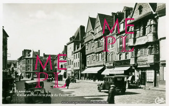 : Central Square at Lannion, France : Central Square at Lannion, France