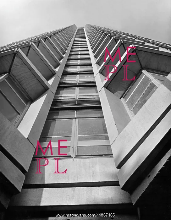: CENTRE POINT : CENTRE POINT
