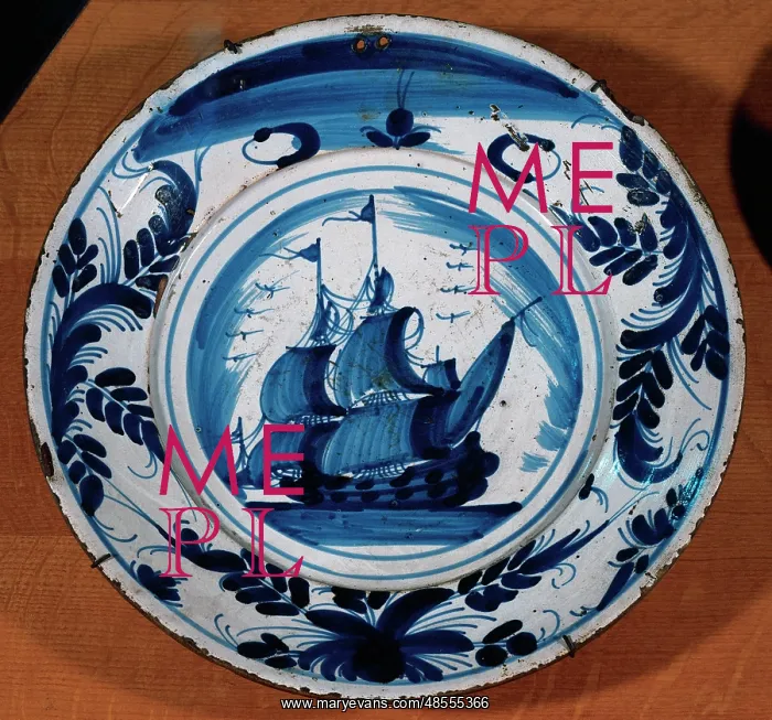  : Ceramic dish. 18th century. Spain