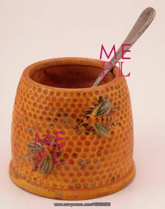 : Ceramic honey pot : Ceramic honey pot