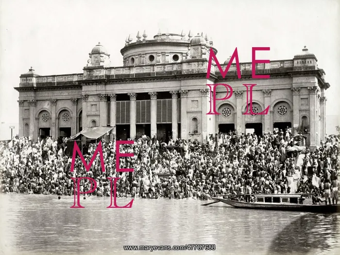 : Ceremonial river bathing, Ganges? India : Ceremonial river bathing, Ganges? India