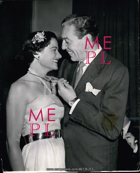 : Cesar Romero, actor, and Nancy Chaffee, tennis player : Cesar Romero, actor, and Nancy Chaffee, tennis player