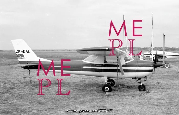 : Cessna 150G ZK-DAL : Cessna 150G ZK-DAL