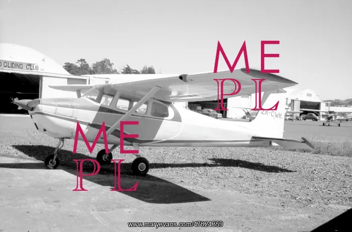 : Cessna 172B ZK-CWK : Cessna 172B ZK-CWK