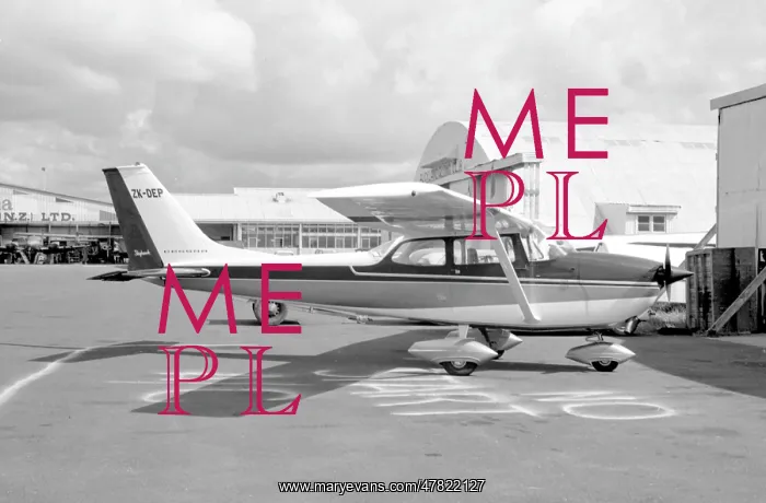 : Cessna 172K Skyhawk ZK-DEP : Cessna 172K Skyhawk ZK-DEP