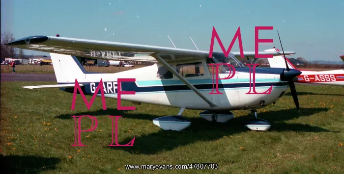 : Cessna 175B Skylark G-ARFL : Cessna 175B Skylark G-ARFL