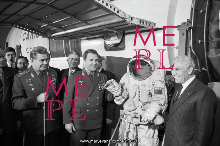 : Chadli Bendjedid visits USSR : Chadli Bendjedid visits USSR