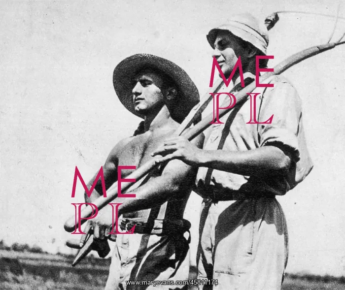  : CHALUTZIM-KIBBUTZ WORKER