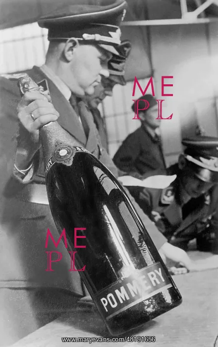 : Champagne bottle for German pilots, 1941 : Champagne bottle for German pilots, 1941