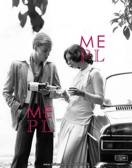 : CHAMPAGNE COUPLE : CHAMPAGNE COUPLE