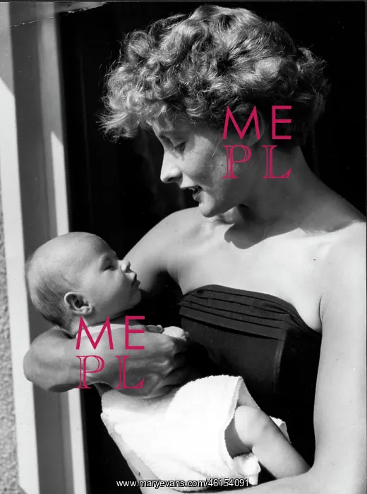 : Champion Runner With Baby Christine : Champion Runner With Baby Christine